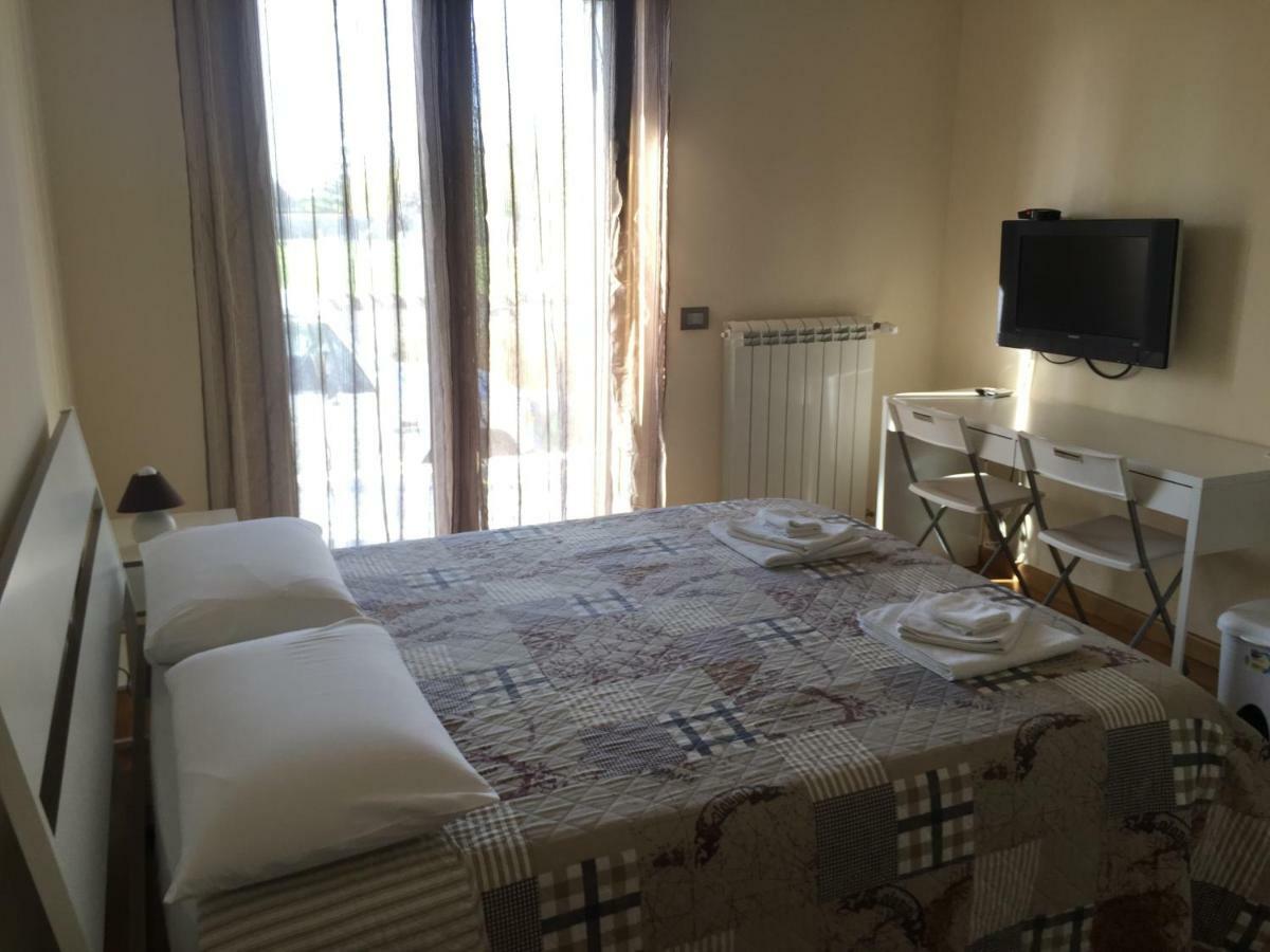 Bed&Breakfast Riccio&Lella Ф'юмічіно Екстер'єр фото